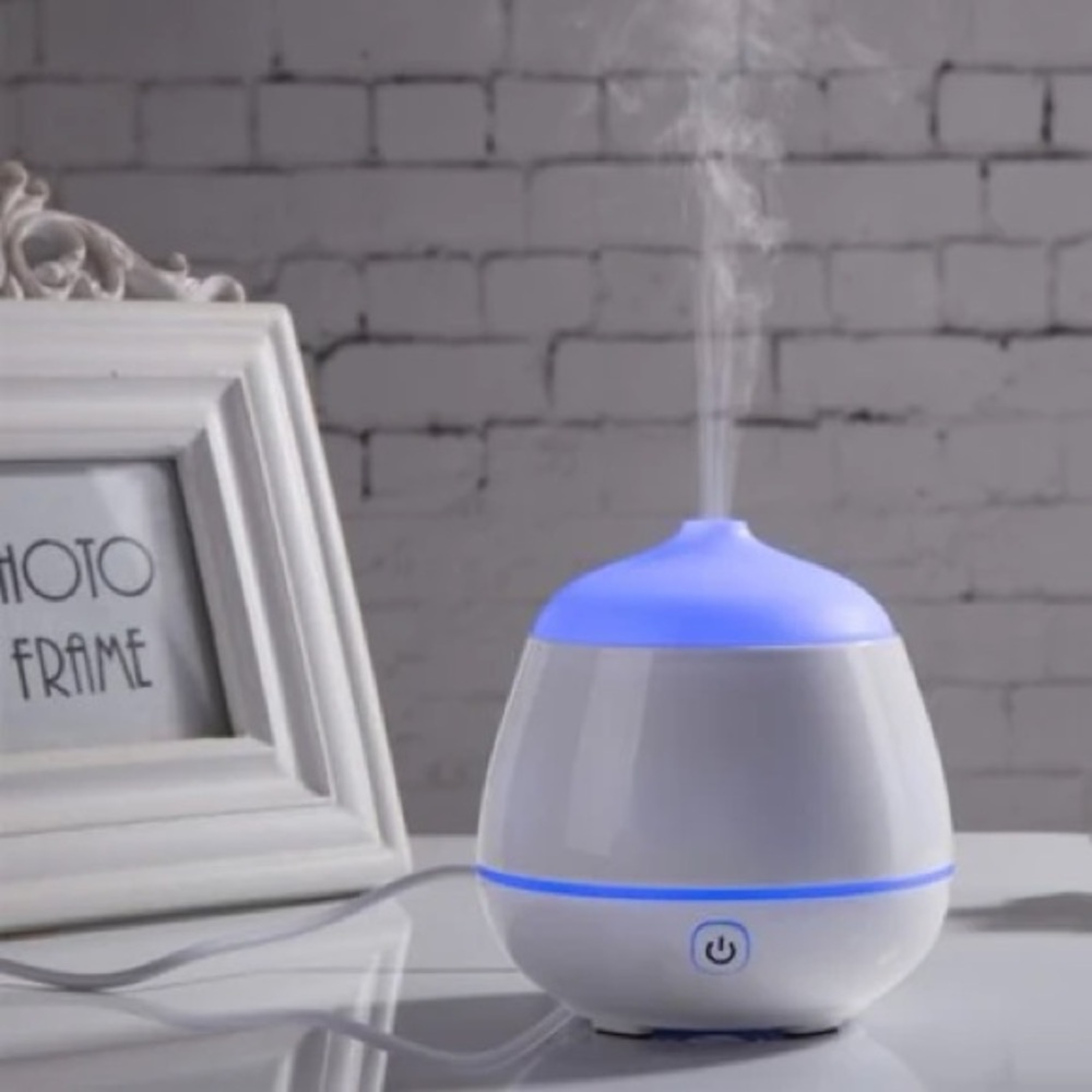 Aromatherapy Essential Oil Diffuser & Humidifier Color LED Lights Mini USB White